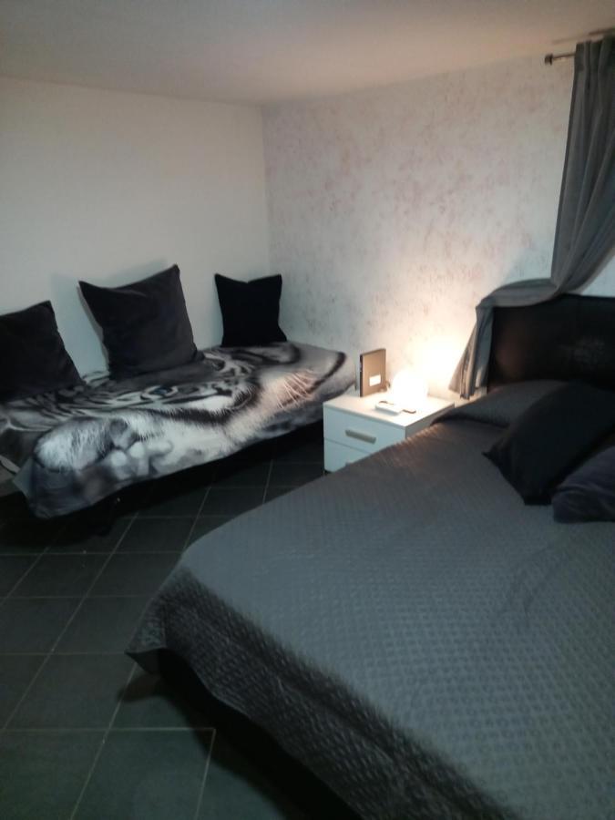 Apartamento Bella Mbriana Nápoles Exterior foto
