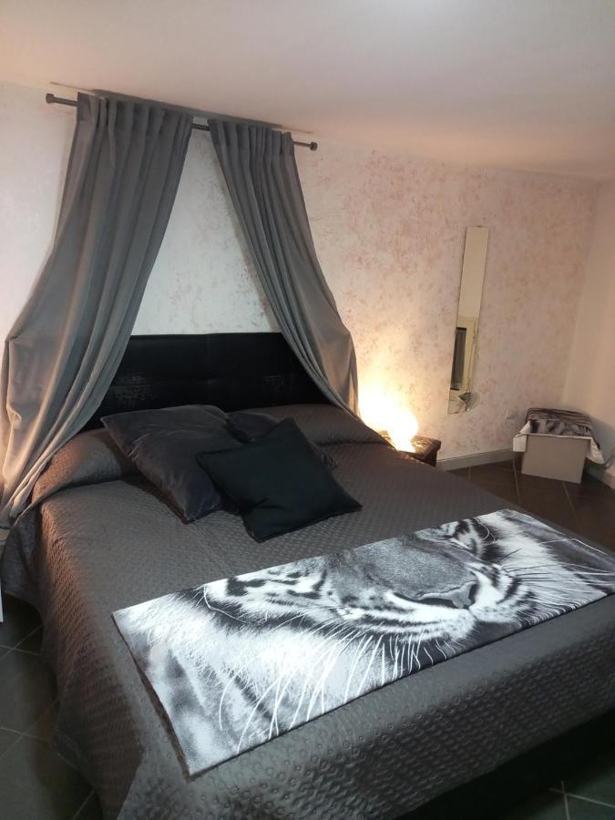 Apartamento Bella Mbriana Nápoles Exterior foto